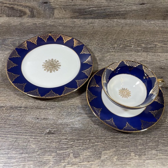 Gloria Fine Porcelain Teacup Saucer Plate Trio Set Cobalt Blue & Gold Vintage - Picture 3 of 10